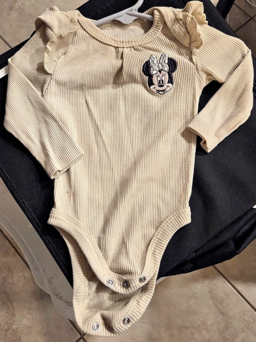 Disney Minnie Mouse Baby Bodysuit Size 6-9M